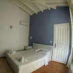Maison D'azur Bed and Breakfast Αλακάτι
