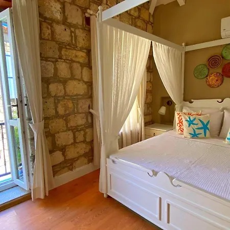 Maison D'azur B&B 4*