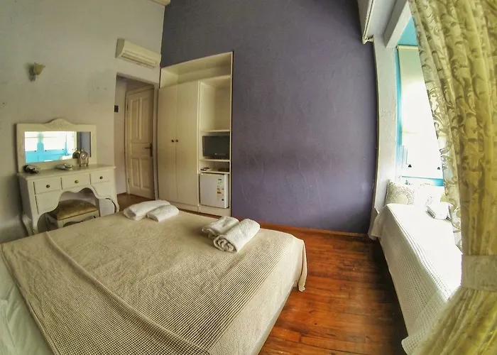 Maison D'azur Bed & Breakfast