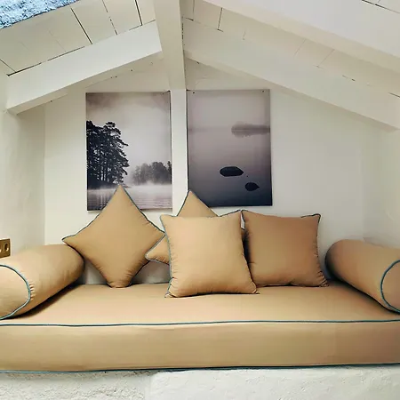 Maison D'azur Bed and breakfast 4*