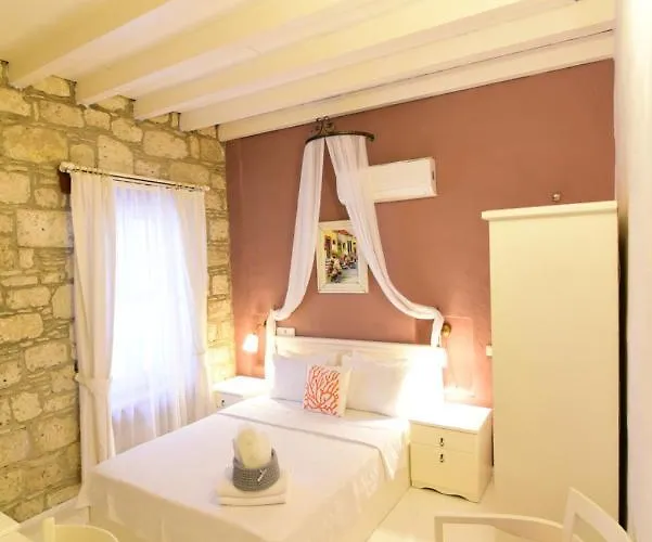 Bed & Breakfast Maison D'azur 4*