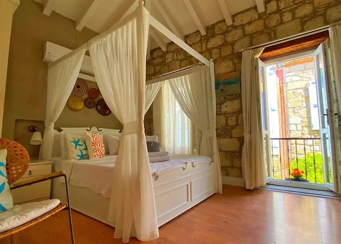 Maison D'azur Bed and breakfast 4*